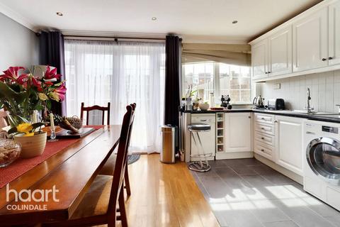 4 bedroom townhouse for sale, Douglas, Little Strand, NW9