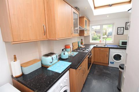 4 bedroom terraced house for sale, Daneland, East Barnet EN4