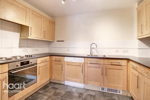 2 bedroom apartment for sale, St Peters Street, Maidstone