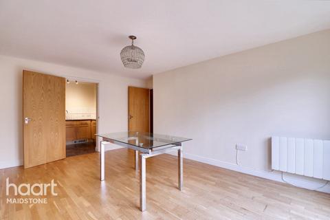 2 bedroom apartment for sale, St Peters Street, Maidstone