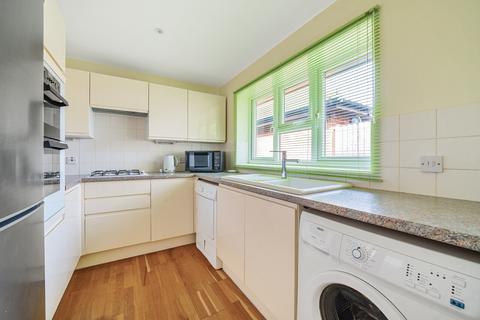 1 bedroom bungalow for sale, Laleham Road, Shepperton, TW17
