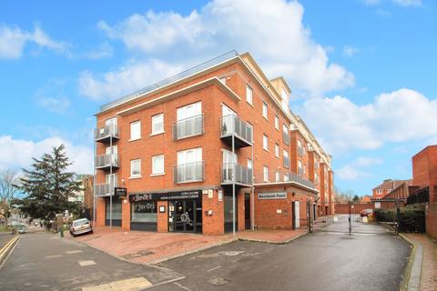 2 bedroom apartment for sale, Riverbank Point, Uxbridge