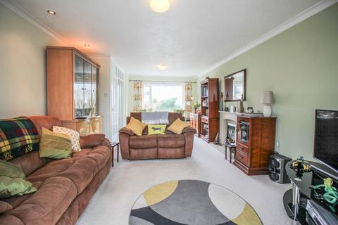 3 bedroom bungalow for sale, Cornwallis Avenue - North Worle