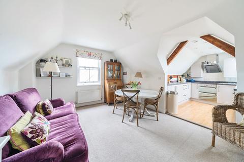 2 bedroom apartment for sale, The Horsefair, Romsey, Hampshire, SO51