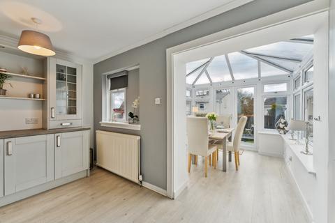 41 Hillend Crescent, Clarkston, Glasgow, G76 7XU