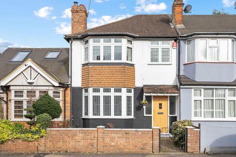 40 Chivers Road, Chingford, London, E4 9TD