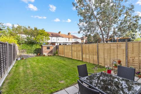 40 Chivers Road, Chingford, London, E4 9TD