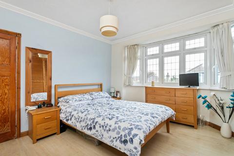40 Chivers Road, Chingford, London, E4 9TD