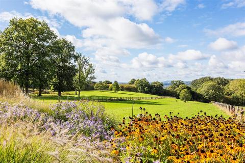 4 bedroom detached house for sale, Smithwood Common, Cranleigh, Surrey, GU6