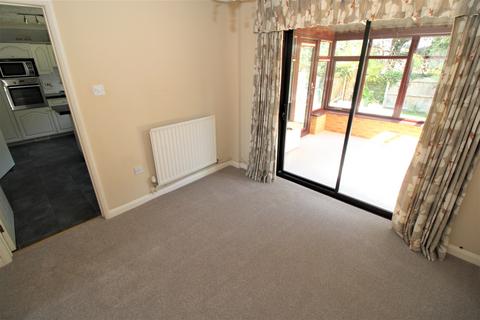 4 bedroom detached house to rent, Isaacs Close, Talbot Village, Poole