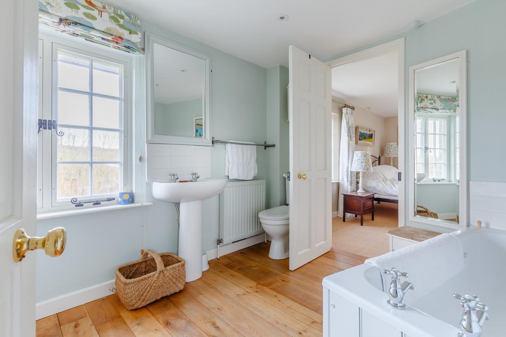 Croasdale - Bathroom