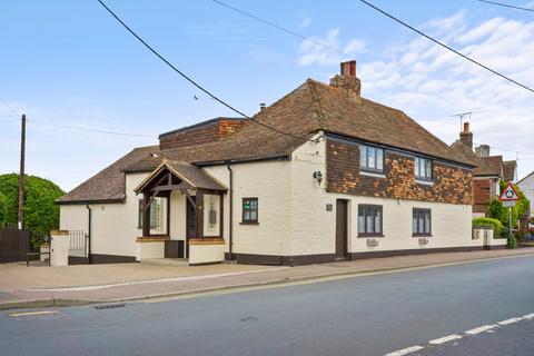 24 Mill Road, Dymchurch, Romney Marsh, TN29 0NY