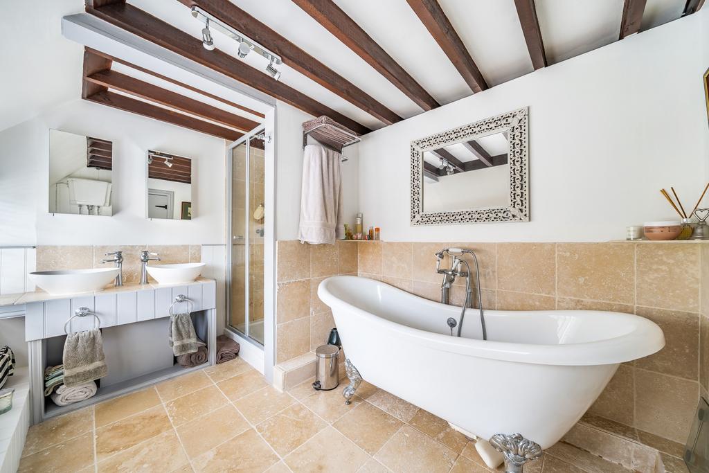 Ensuite