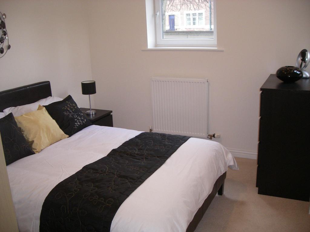 Photograph 4