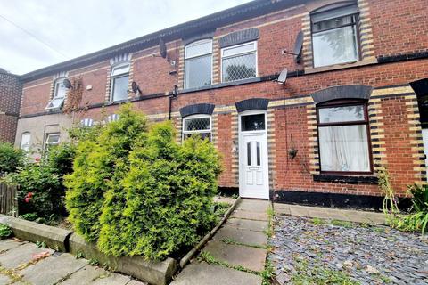 3 bedroom terraced house to rent, St. Annes Street, Bury, BL9