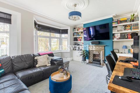 2 bedroom apartment for sale, New River Crescent, London, N13