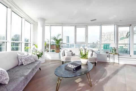 3 bedroom apartment for sale, Bridge House, St George Wharf, London, SW8
