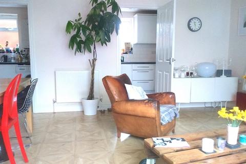 2 bedroom end of terrace house to rent, Raphael Road, Hove BN3 5QP