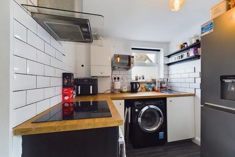 7 Goodwin Court, Gloucester, GL1 5AF