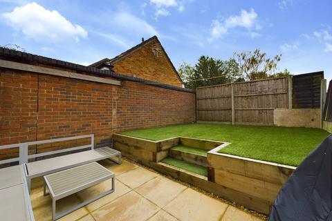 7 Goodwin Court, Gloucester, GL1 5AF