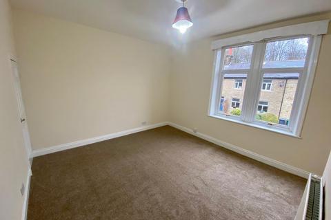 3 bedroom house to rent, Park Avenue, Bingley, West Yorkshire, UK, BD16