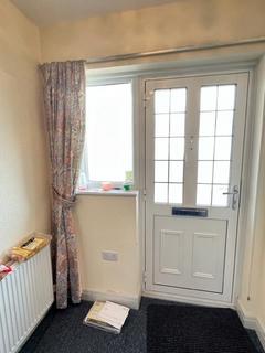 3 bedroom semi-detached house to rent, Kelmscott Close, Watford WD18