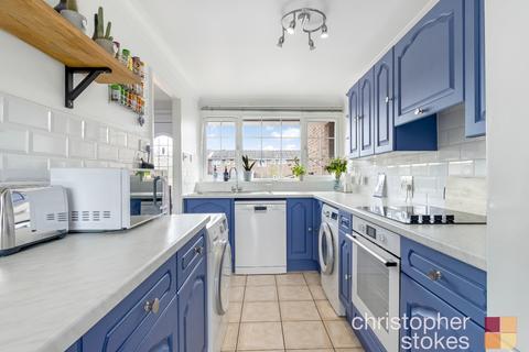 111 Cavell Road, Cheshunt, Waltham Cross, EN7 6JH