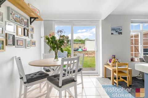 111 Cavell Road, Cheshunt, Waltham Cross, EN7 6JH