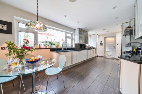 6 bedroom detached house for sale, Westleigh Drive, Bromley