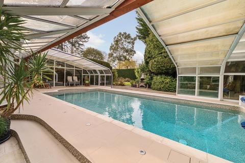 6 bedroom detached house for sale, Westleigh Drive, Bromley