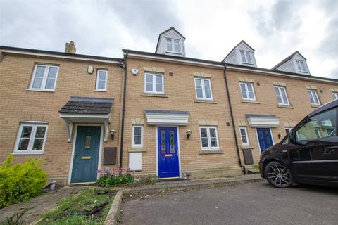 3 bedroom terraced house to rent, Meridian Close, Hardwick, Cambridge, CB23