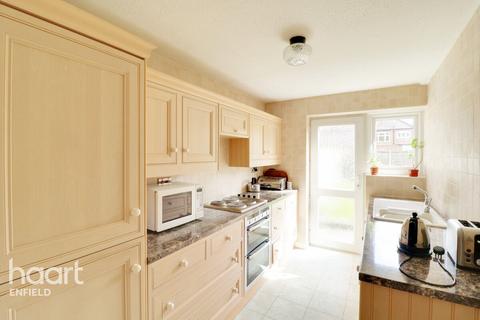 2 Aldbury Mews, London, N9 9JD