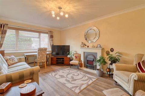 2 bedroom bungalow for sale, Clacton on Sea CO16