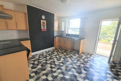 4 bedroom terraced house to rent, Clarendon Road, Dover CT17