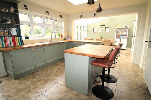 227 Corbets Tey Road, Upminster, RM14 2YW