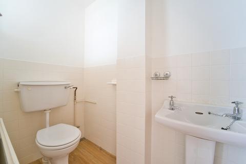15 Wigmore Gardens, Weston-super-mare, BS22 9AQ