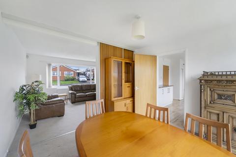 15 Wigmore Gardens, Weston-super-mare, BS22 9AQ