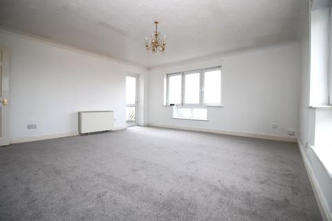 2 bedroom flat for sale, Knightsbridge Court, Connaught Gardens East, Clacton-on-Sea