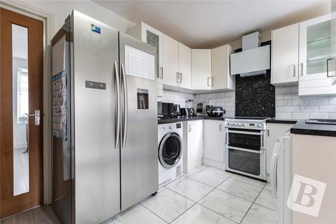 3 bedroom end of terrace house for sale, Chestnut Avenue, Hornchurch, RM12