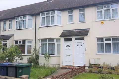 2 bedroom maisonette to rent, Marlow Court, Colindale