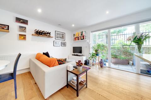 Apartment 4, 67 Green Dale, London, SE5 8JZ