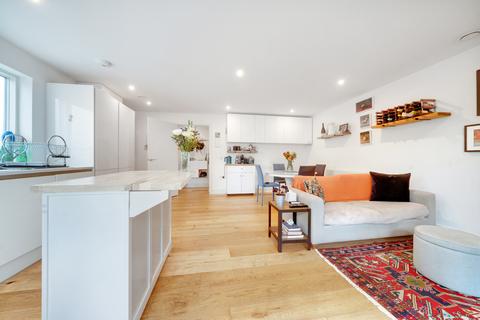 Apartment 4, 67 Green Dale, London, SE5 8JZ