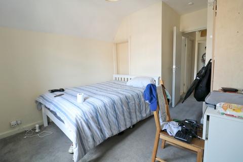 undefined, Western Avenue, London, W3