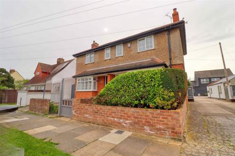 3 bedroom semi-detached house for sale, Frinton on Sea CO13