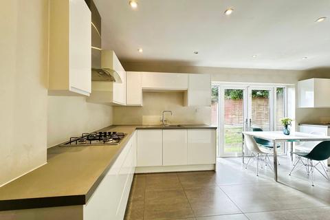 6 bedroom semi-detached house for sale, Standmoor Road, Whitefield, M45
