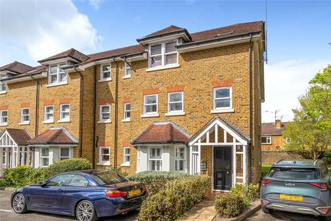 2 bedroom flat for sale, Ravens Close, Surbiton KT6