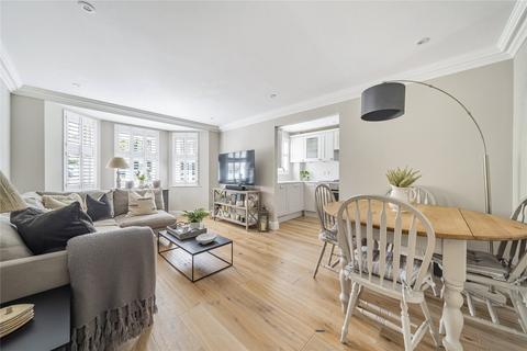 2 bedroom flat for sale, Ravens Close, Surbiton KT6