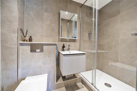 16 Ravens Close, Surbiton, KT6 4QG