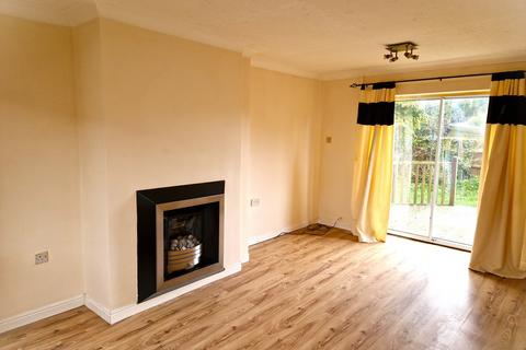 3 bedroom terraced house to rent, Heath Road, Spennymoor, Durham, DL16