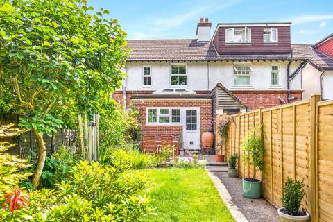 3 bedroom terraced house for sale, Popes Mead, Haslemere, GU27